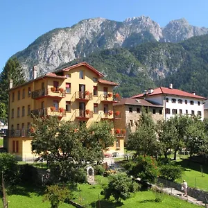 Paradiso , Vigo di Cadore Italia