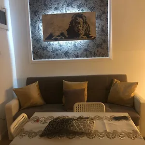Apartament Camaldoli House, Mediolan