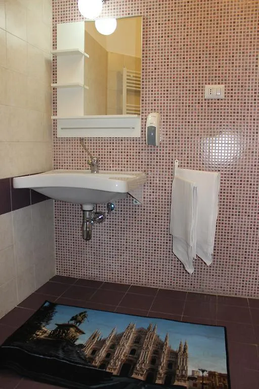 Hostel Colours Милан 0*,  Италия